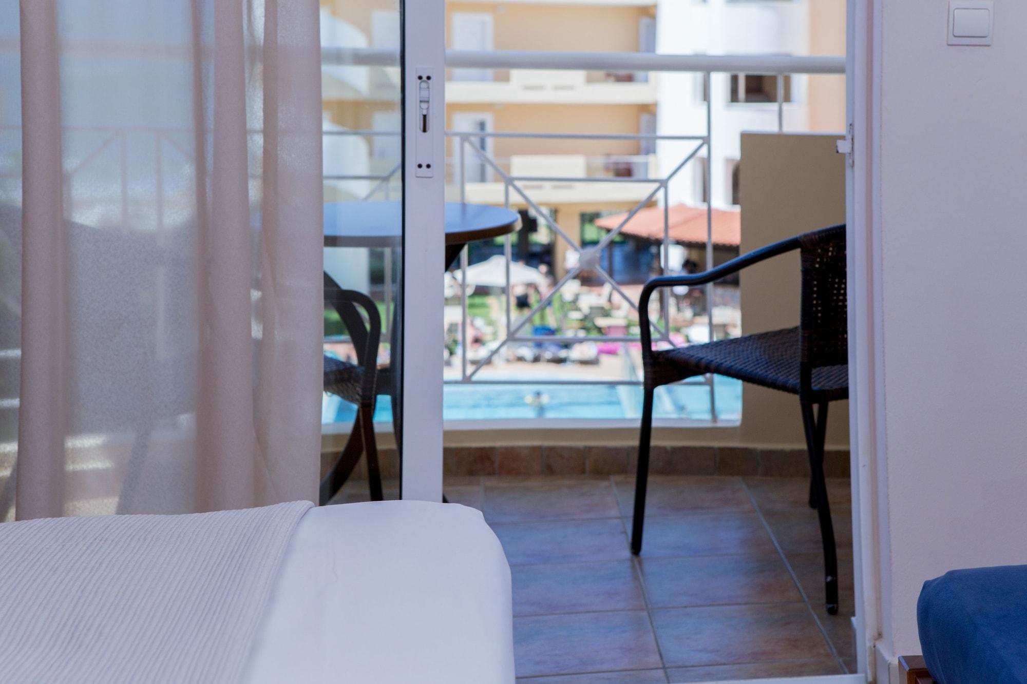 קיסאמוס Sunny Bay Hotel מראה חיצוני תמונה